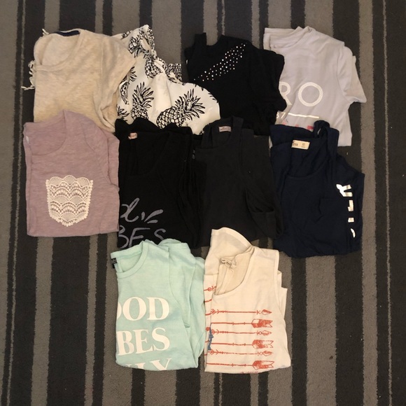 10 short sleeve shirts  (all are XS) - Picture 1 of 8